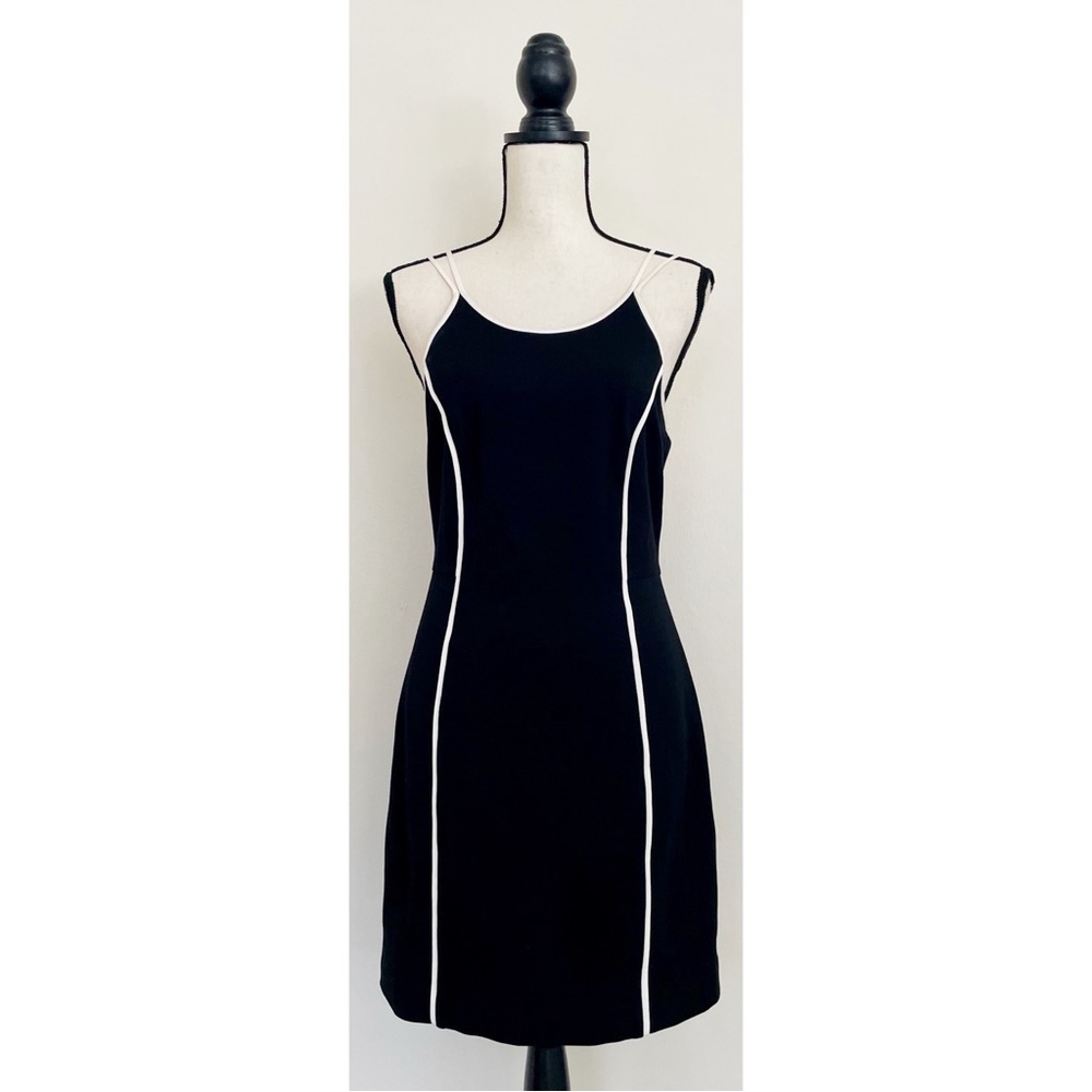 Trina Turk Yvette Contrast Bodycon Sheath Dress